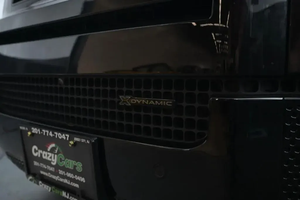 Land Rover Defender photo 10