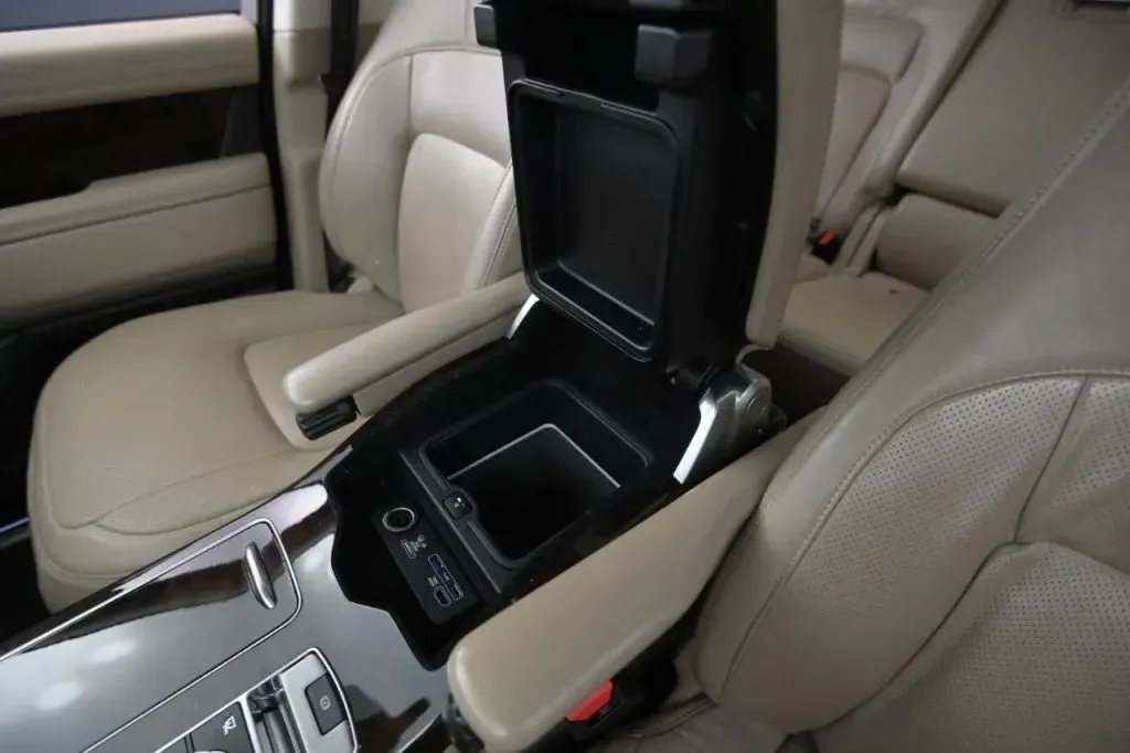 Land Rover Range Rover photo 40