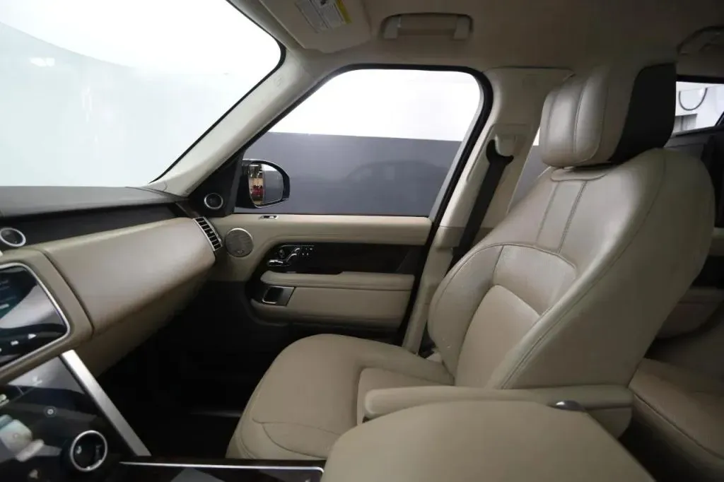 Land Rover Range Rover photo 28