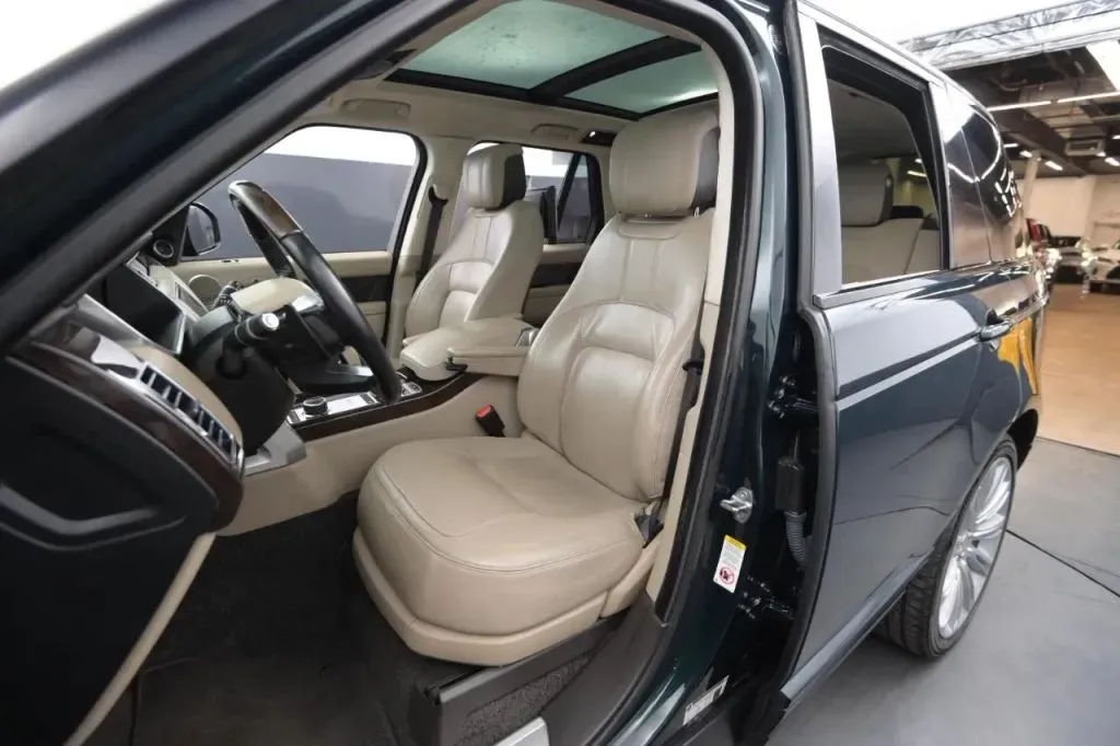 Land Rover Range Rover photo 42