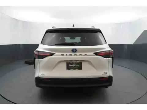 More photos of 2021 Toyota Sienna XLE Minivan 4D at Crazy Cars Hillside, NJ