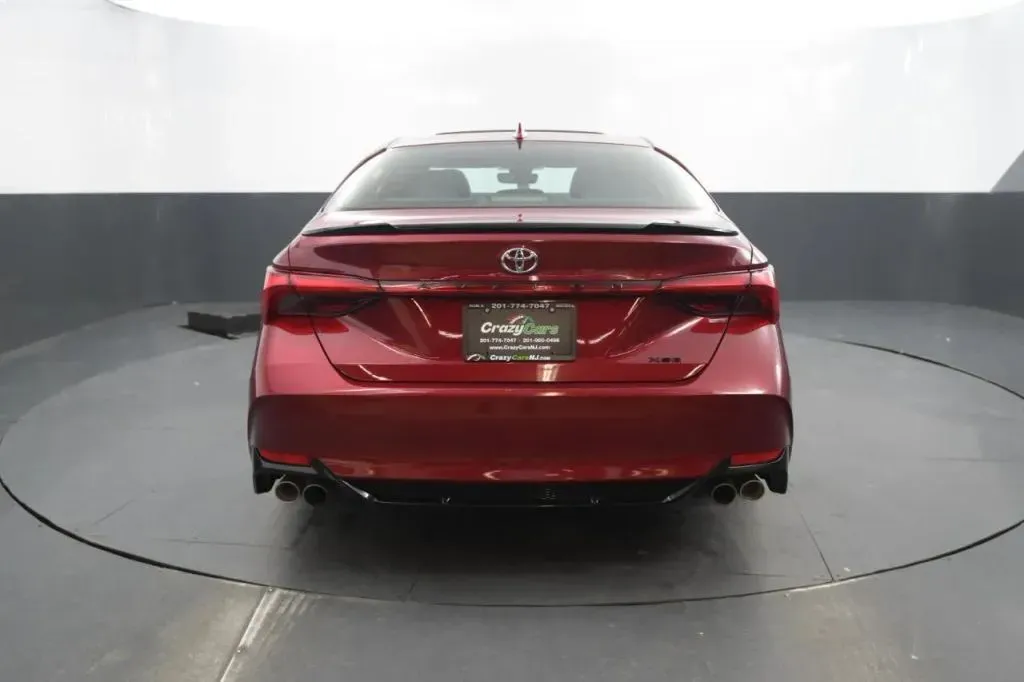 Toyota Avalon photo 4