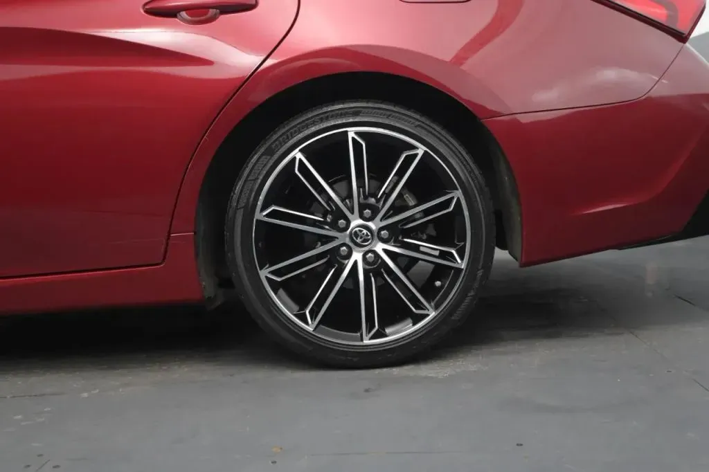 Toyota Avalon photo 16