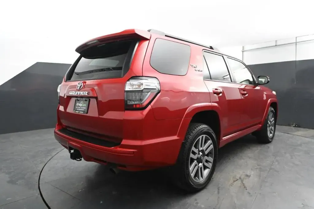 Toyota 4Runner photo 4