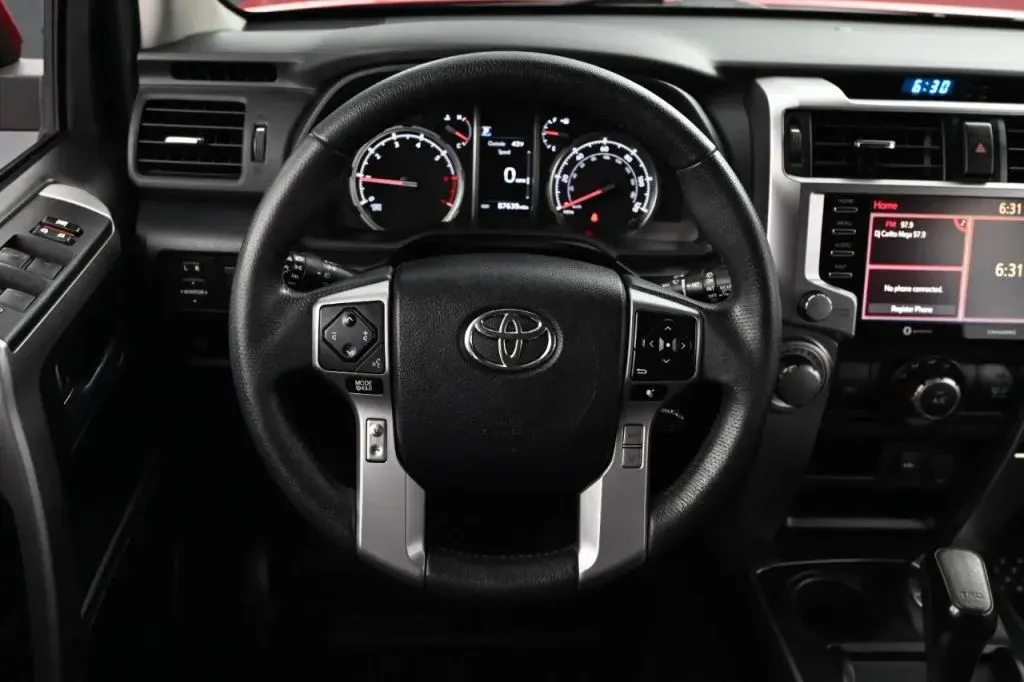 Toyota 4Runner photo 28