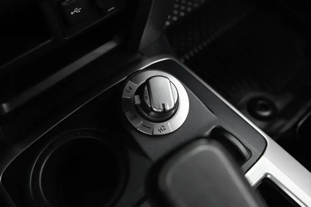 Toyota 4Runner photo 34