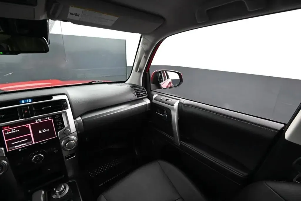 Toyota 4Runner photo 22