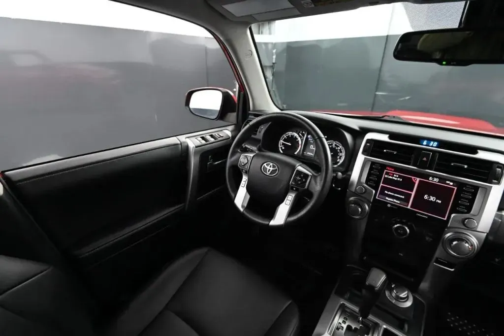 Toyota 4Runner photo 24