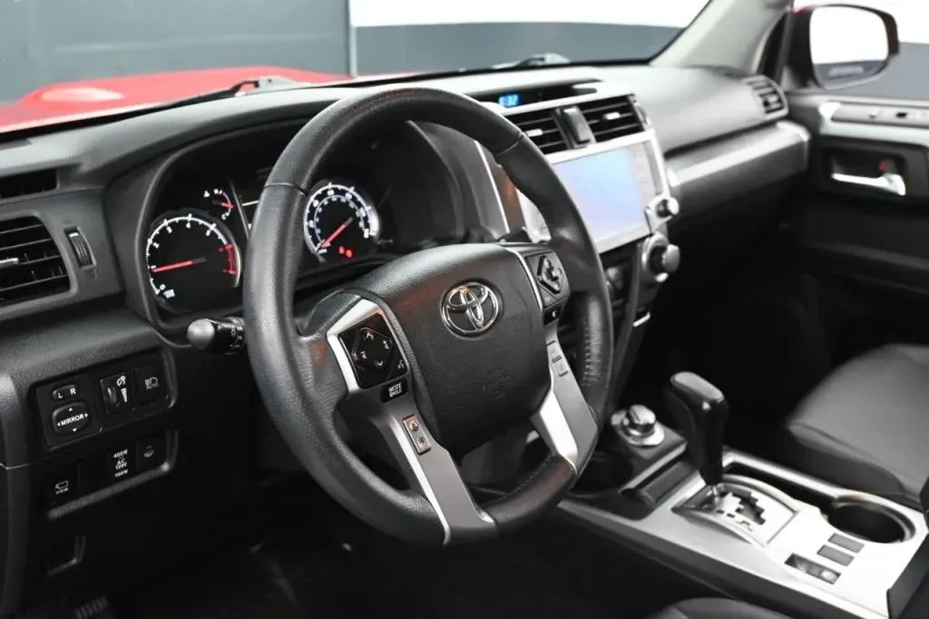 Toyota 4Runner photo 39