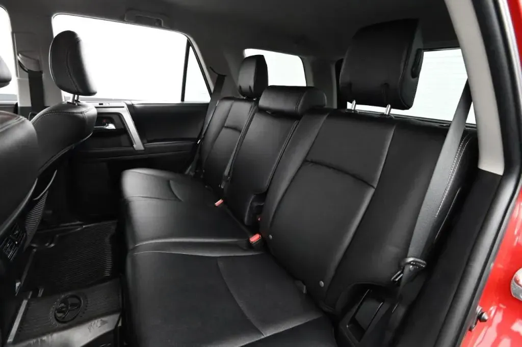 Toyota 4Runner photo 44
