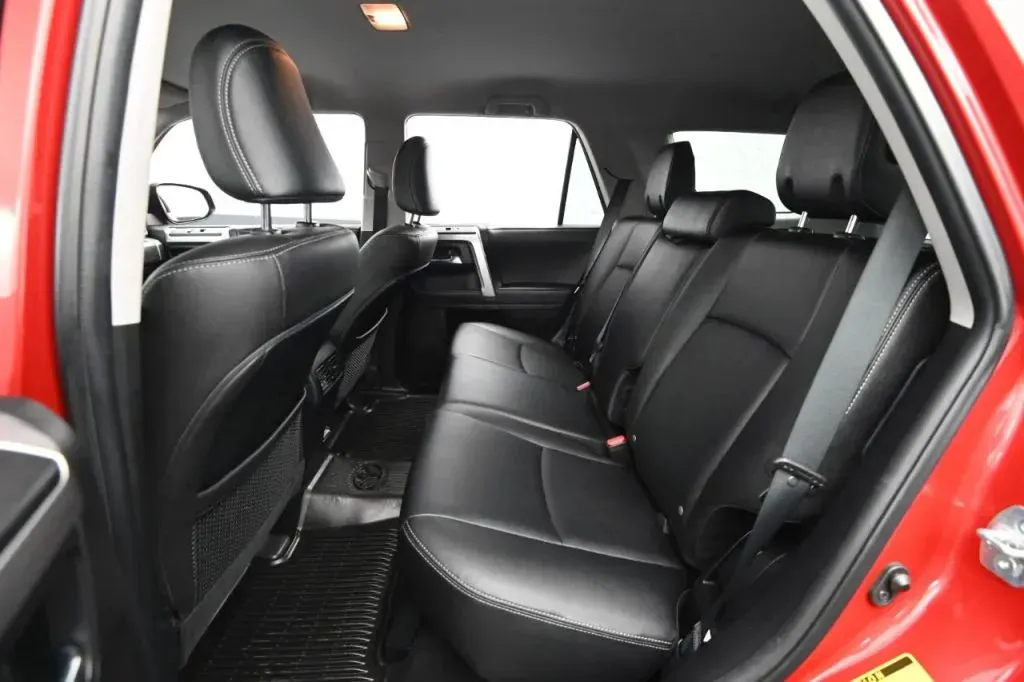 Toyota 4Runner photo 43