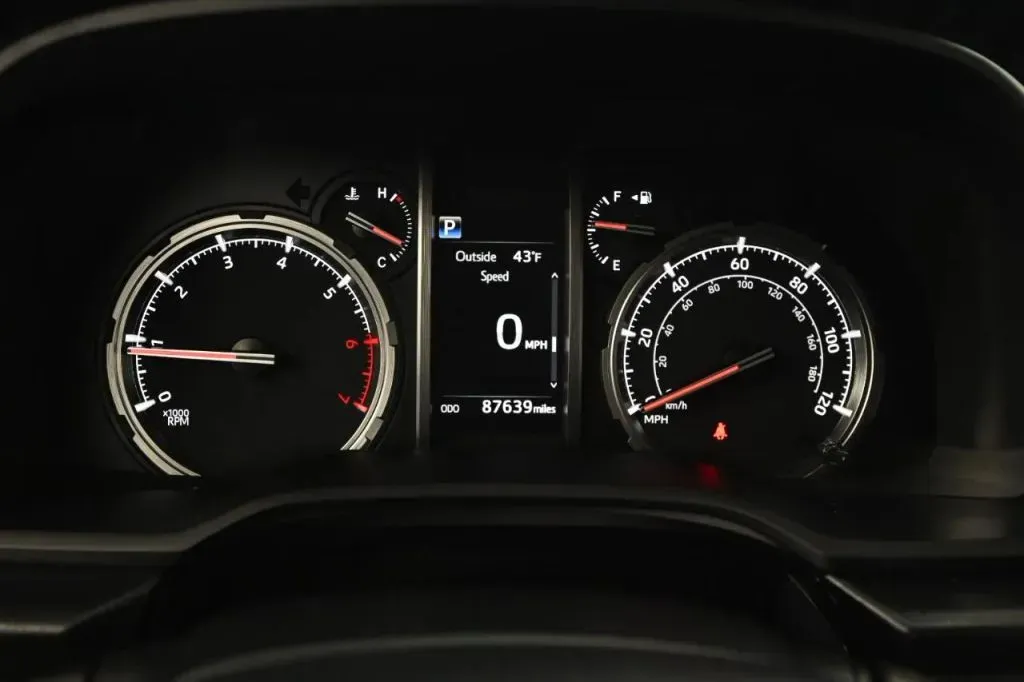 Toyota 4Runner photo 31