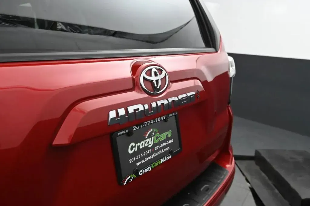 Toyota 4Runner photo 15