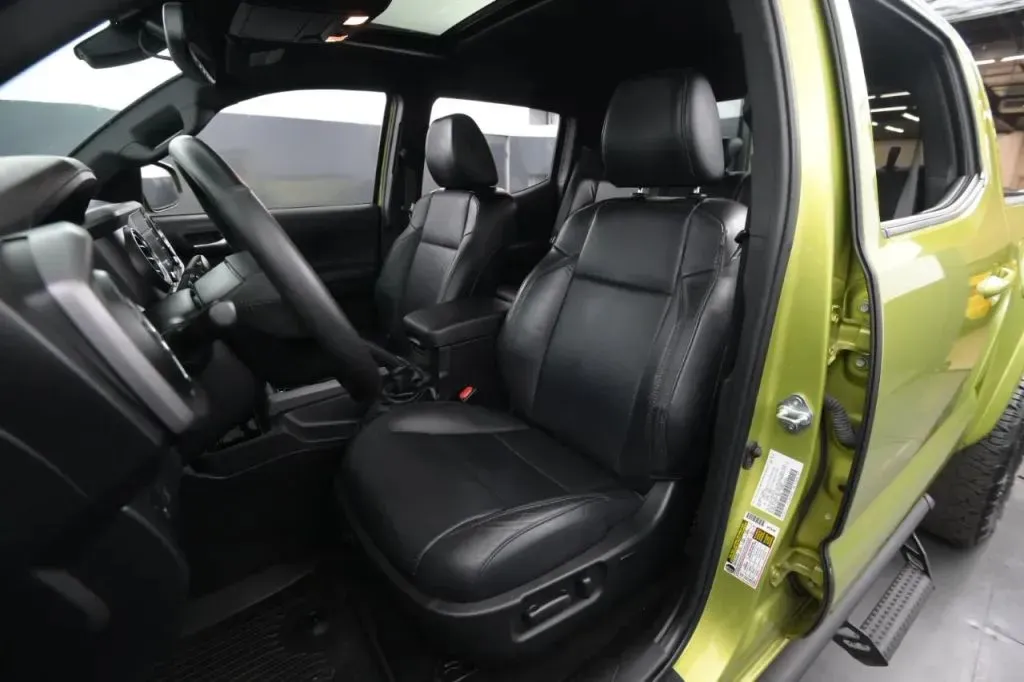 Toyota Tacoma photo 42