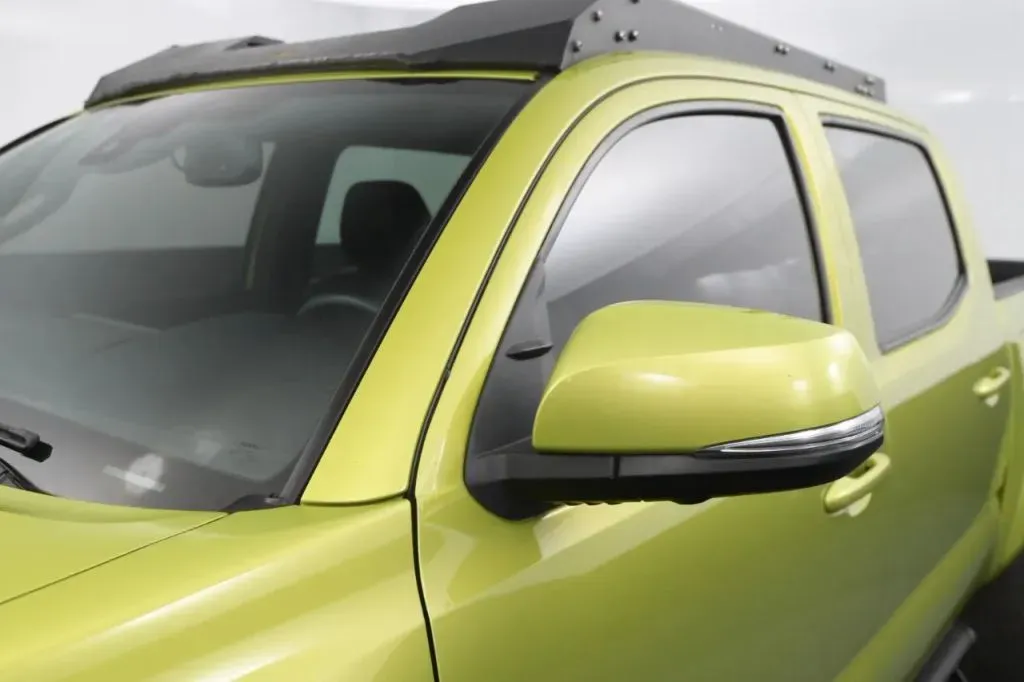 Toyota Tacoma photo 12