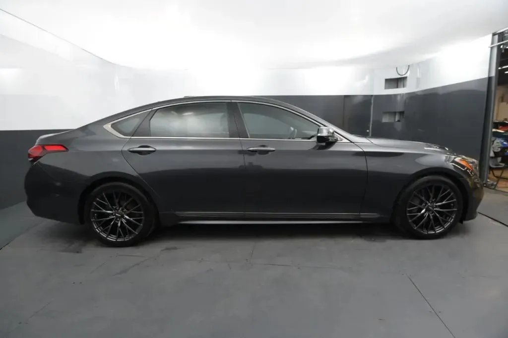 Genesis G80 photo 5