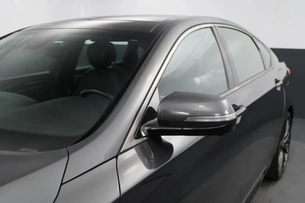 Genesis G80 photo 11
