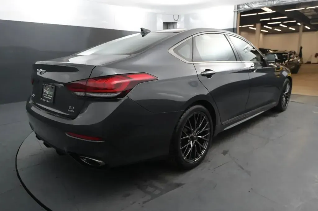 Genesis G80 photo 4