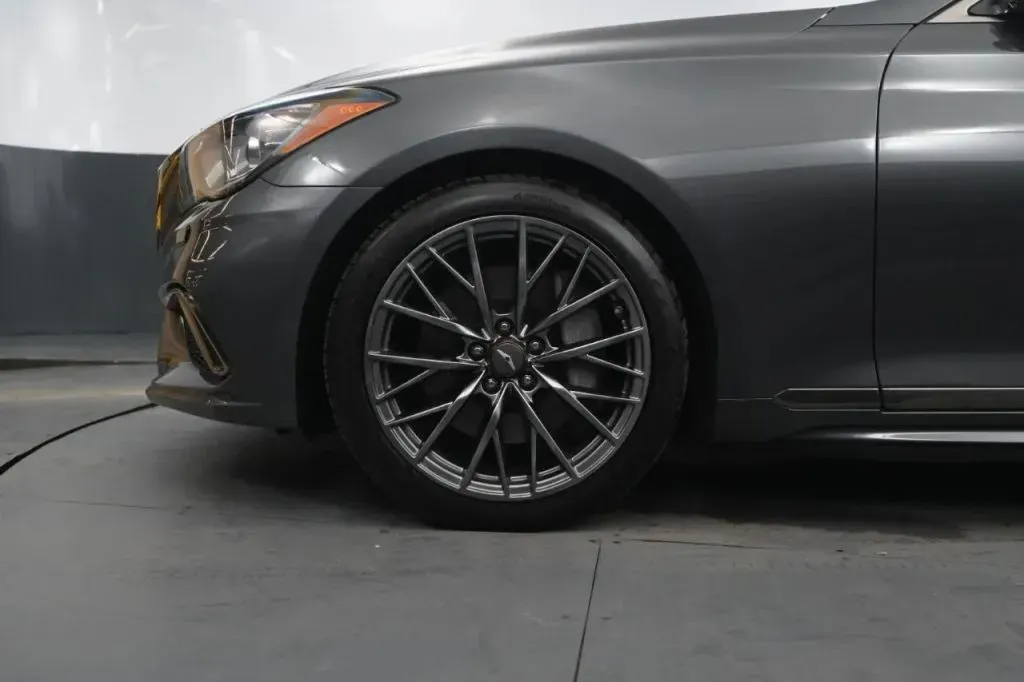 Genesis G80 photo 10