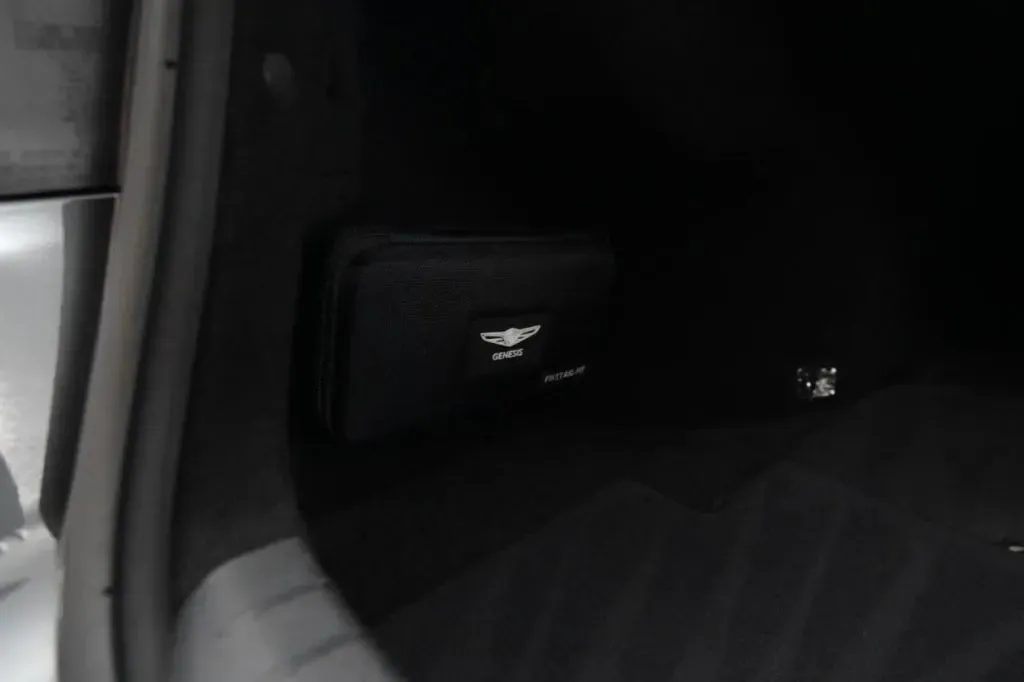 Genesis G80 photo 49