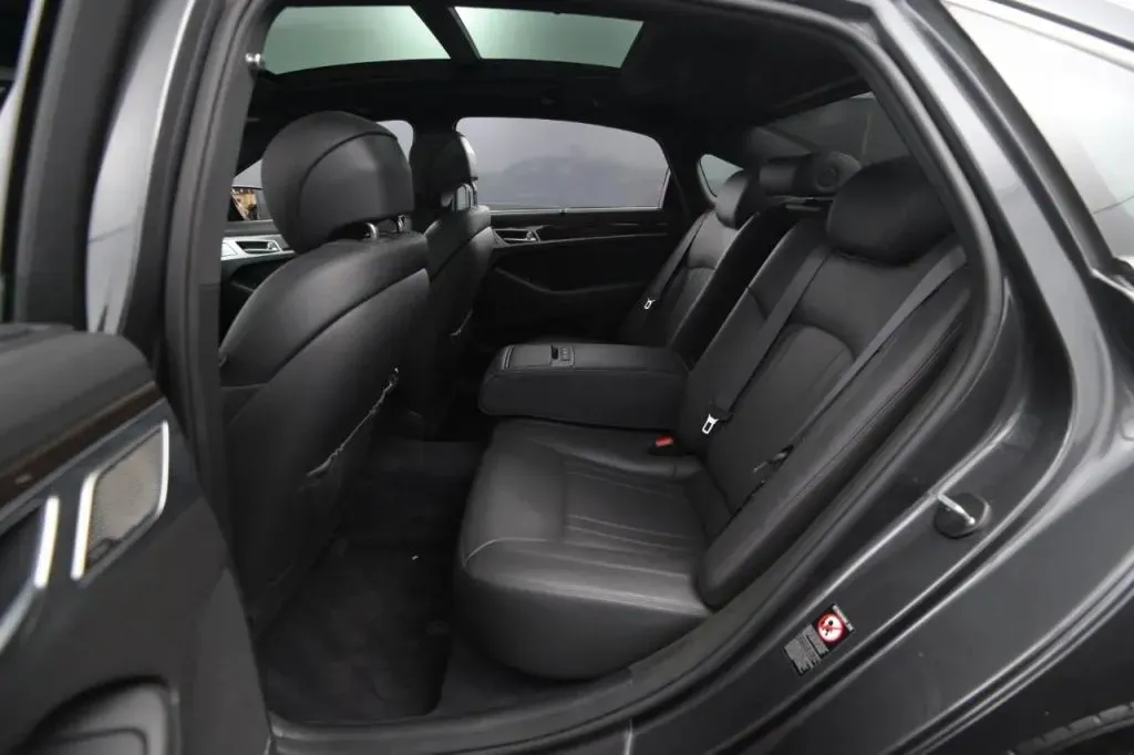 Genesis G80 photo 45