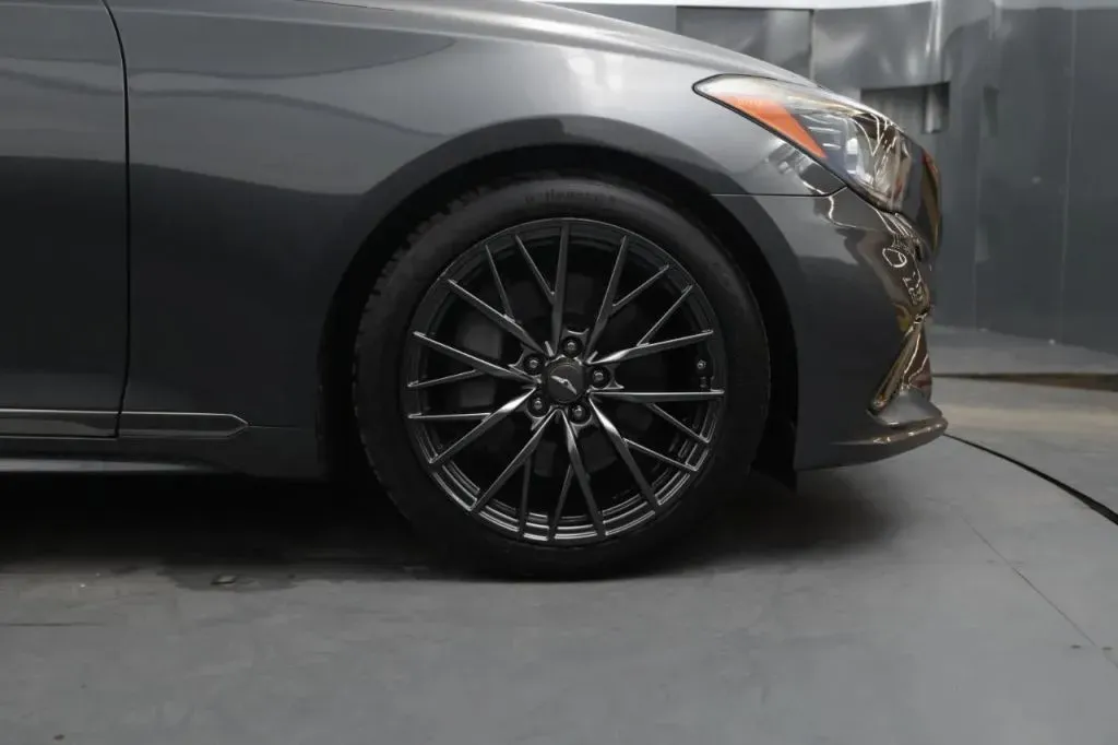 Genesis G80 photo 19