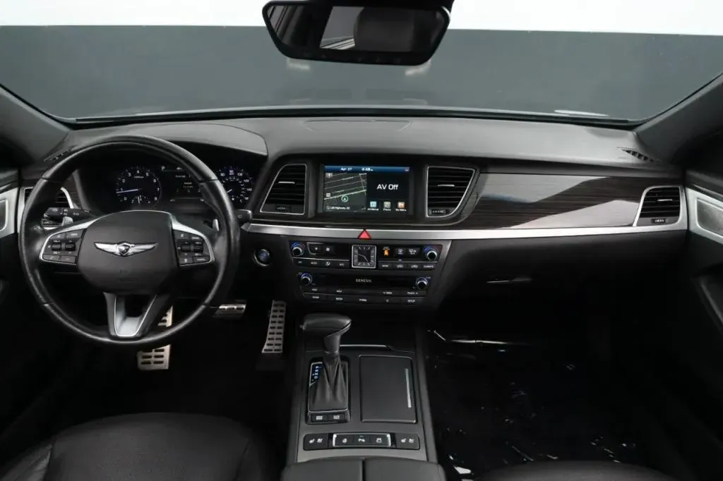 Genesis G80 photo 33