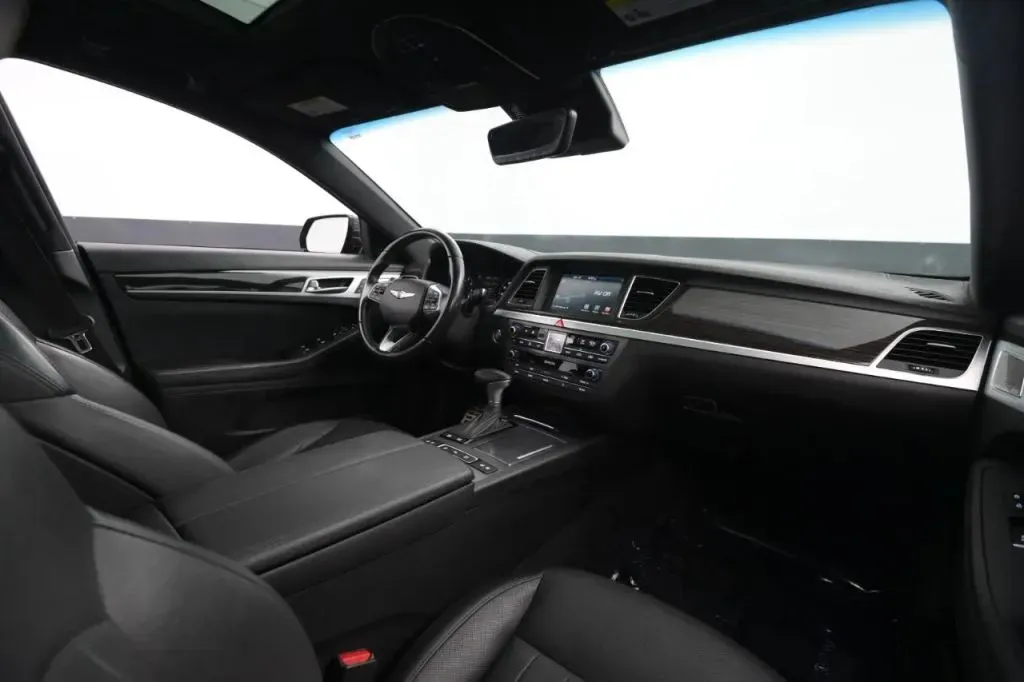 Genesis G80 photo 50
