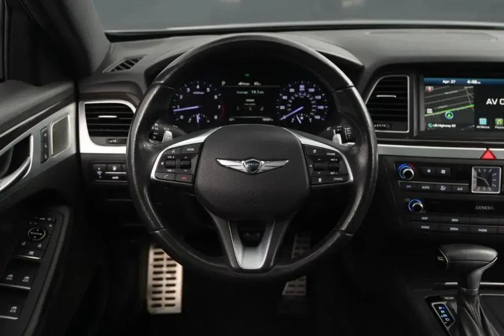 Genesis G80 photo 38