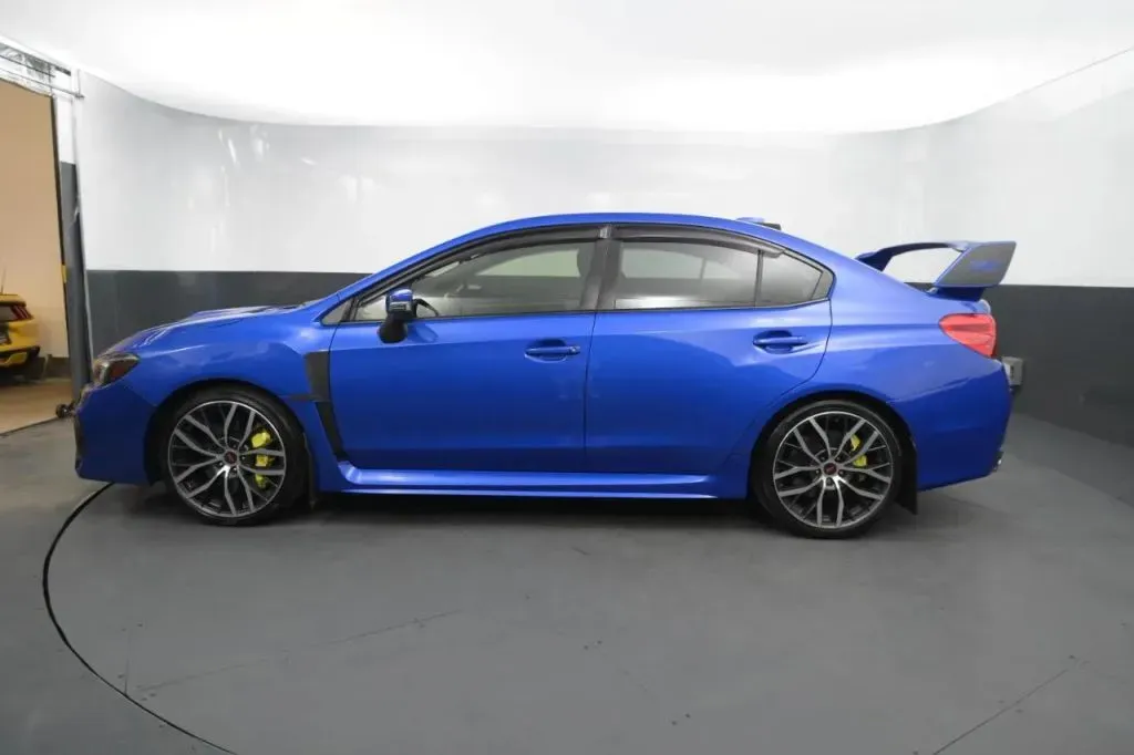 Subaru WRX photo 2