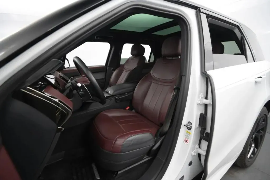 Land Rover Range Rover Sport photo 37