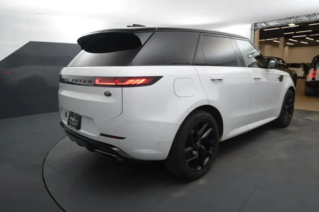 Land Rover Range Rover Sport photo 5