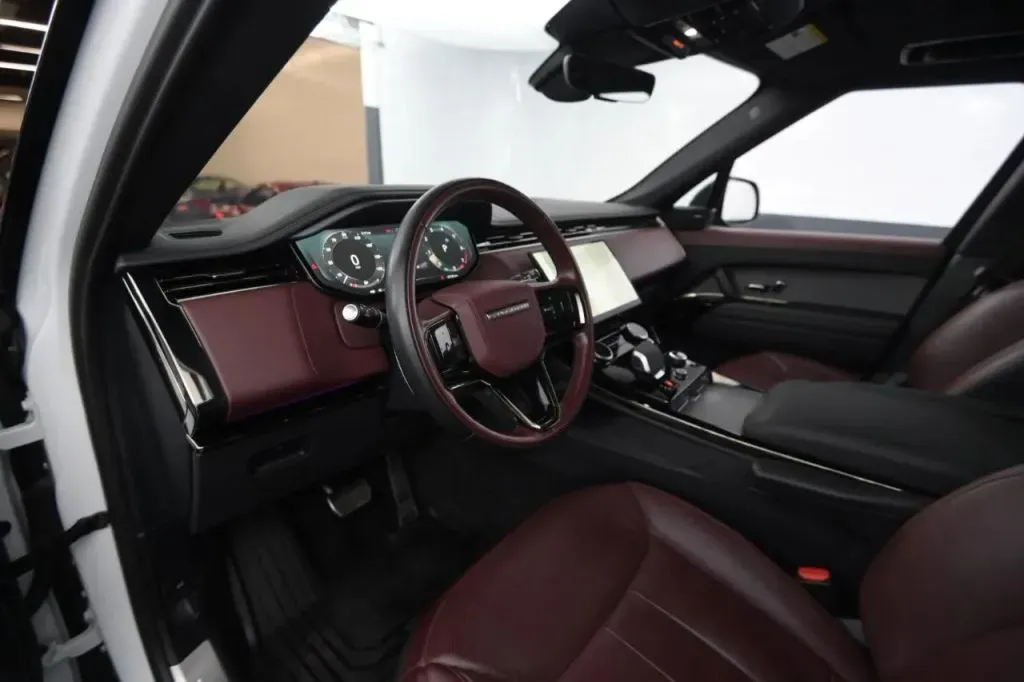 Land Rover Range Rover Sport photo 36