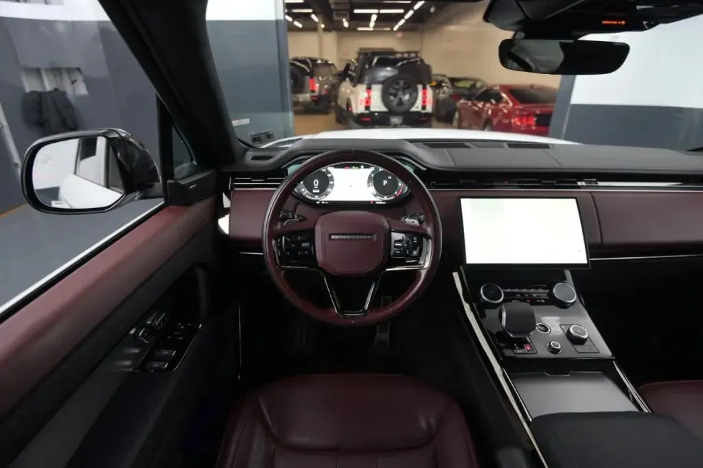 Land Rover Range Rover Sport photo 26