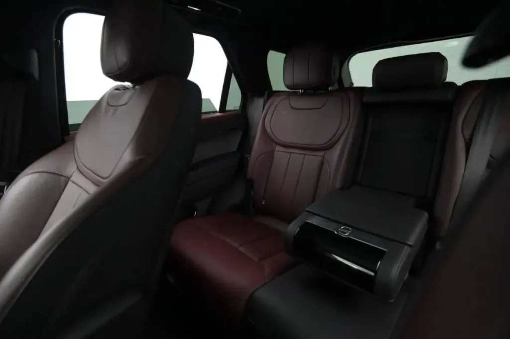 Land Rover Range Rover Sport photo 39