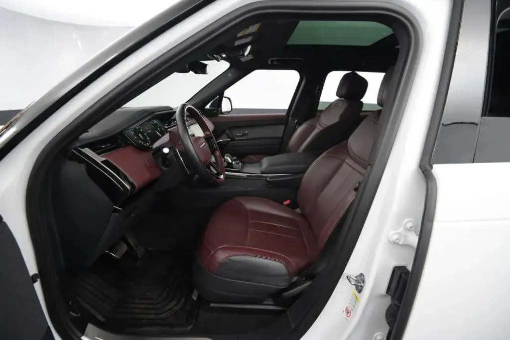Land Rover Range Rover Sport photo 35