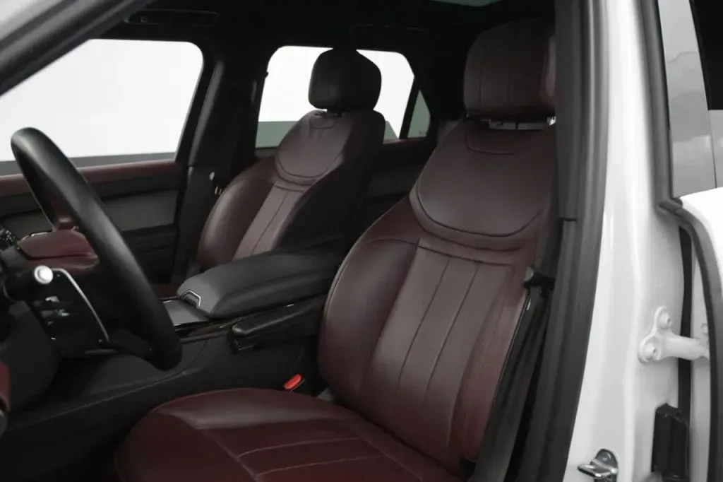 Land Rover Range Rover Sport photo 38
