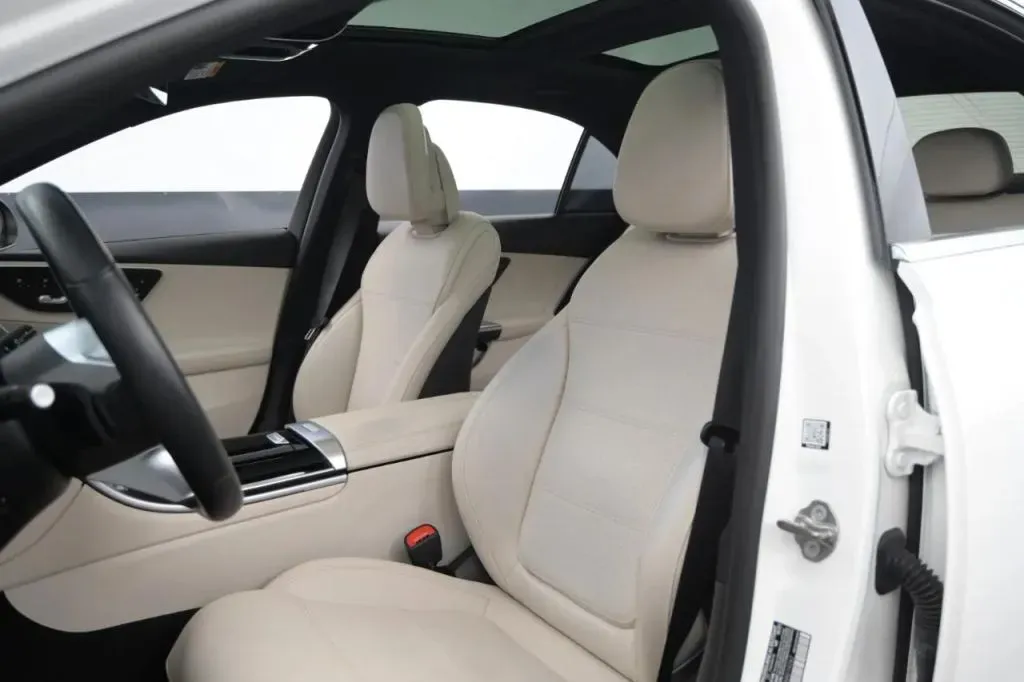 Mercedes-Benz C-Class photo 43