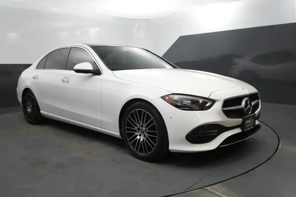 Mercedes-Benz C-Class photo 7