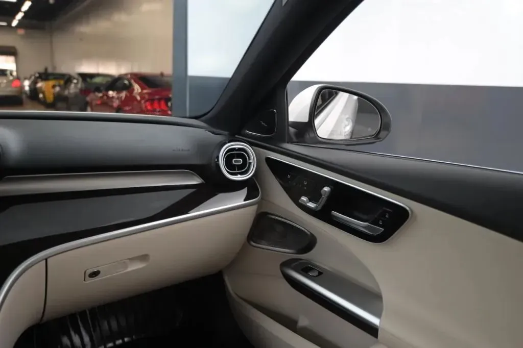Mercedes-Benz C-Class photo 34
