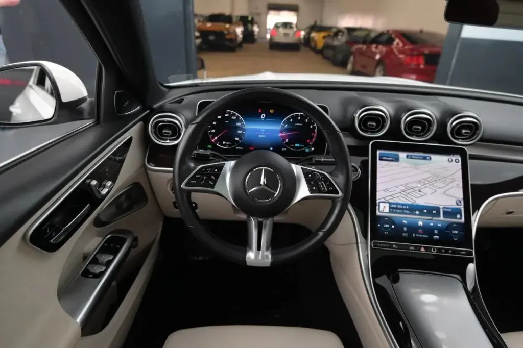 Mercedes-Benz C-Class photo 36