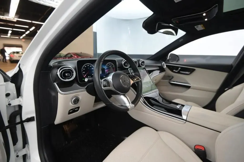 Mercedes-Benz C-Class photo 41