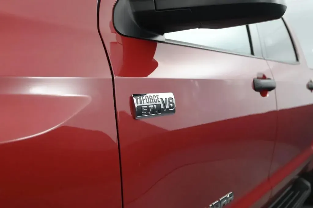 Toyota Tundra photo 12
