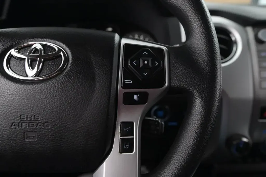 Toyota Tundra photo 27