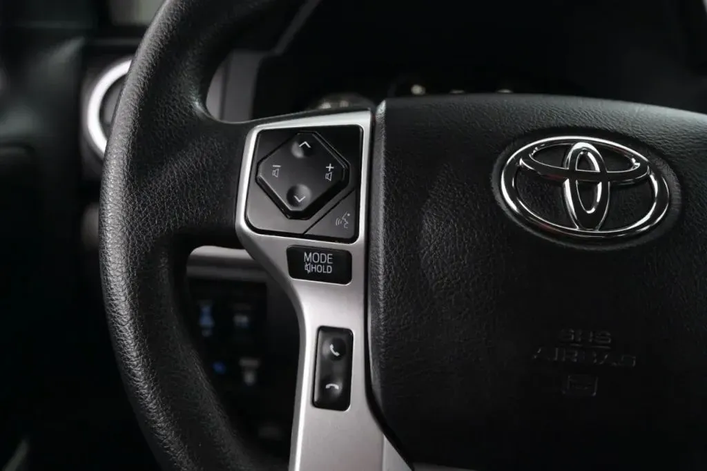 Toyota Tundra photo 28