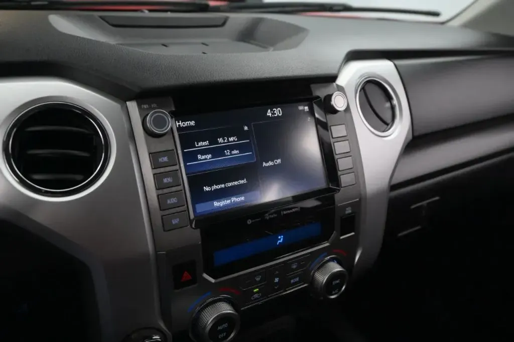 Toyota Tundra photo 22