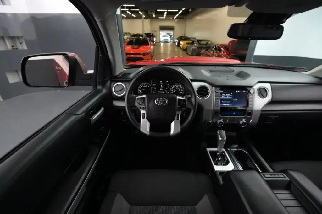 Toyota Tundra photo 37