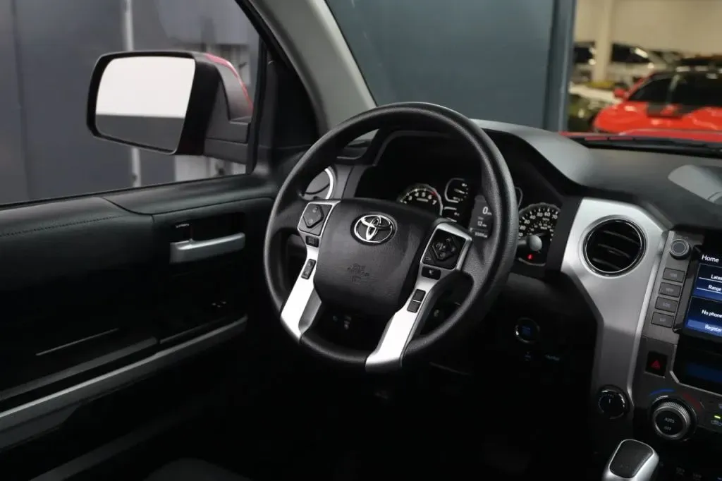 Toyota Tundra photo 35