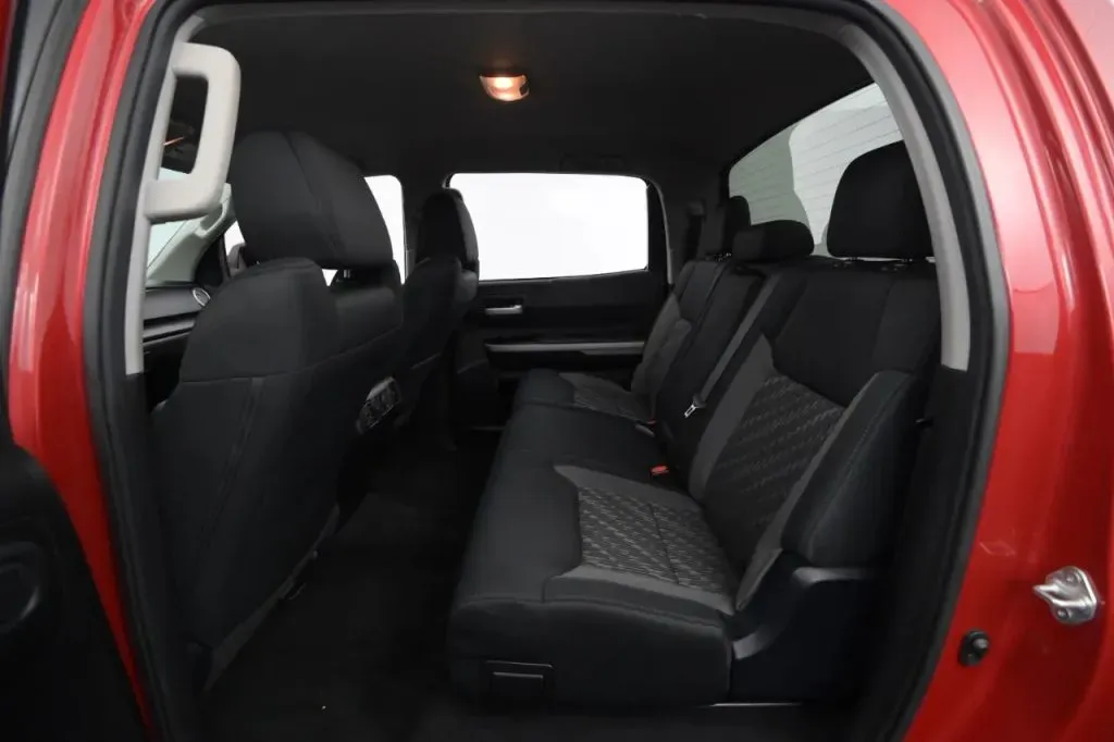 Toyota Tundra photo 46