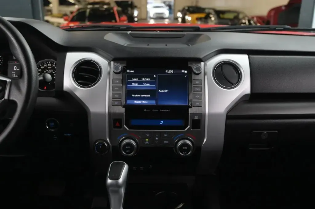 Toyota Tundra photo 33
